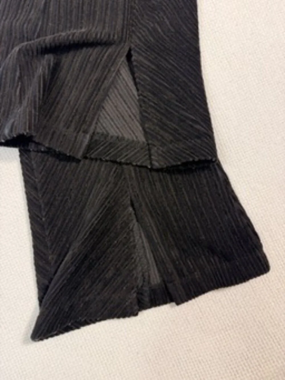 Modish Rebel Youth black ribbed flare pants in size Small.